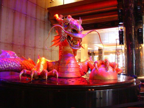 Crown Casino - Chinese Dragon
Dragon installed
